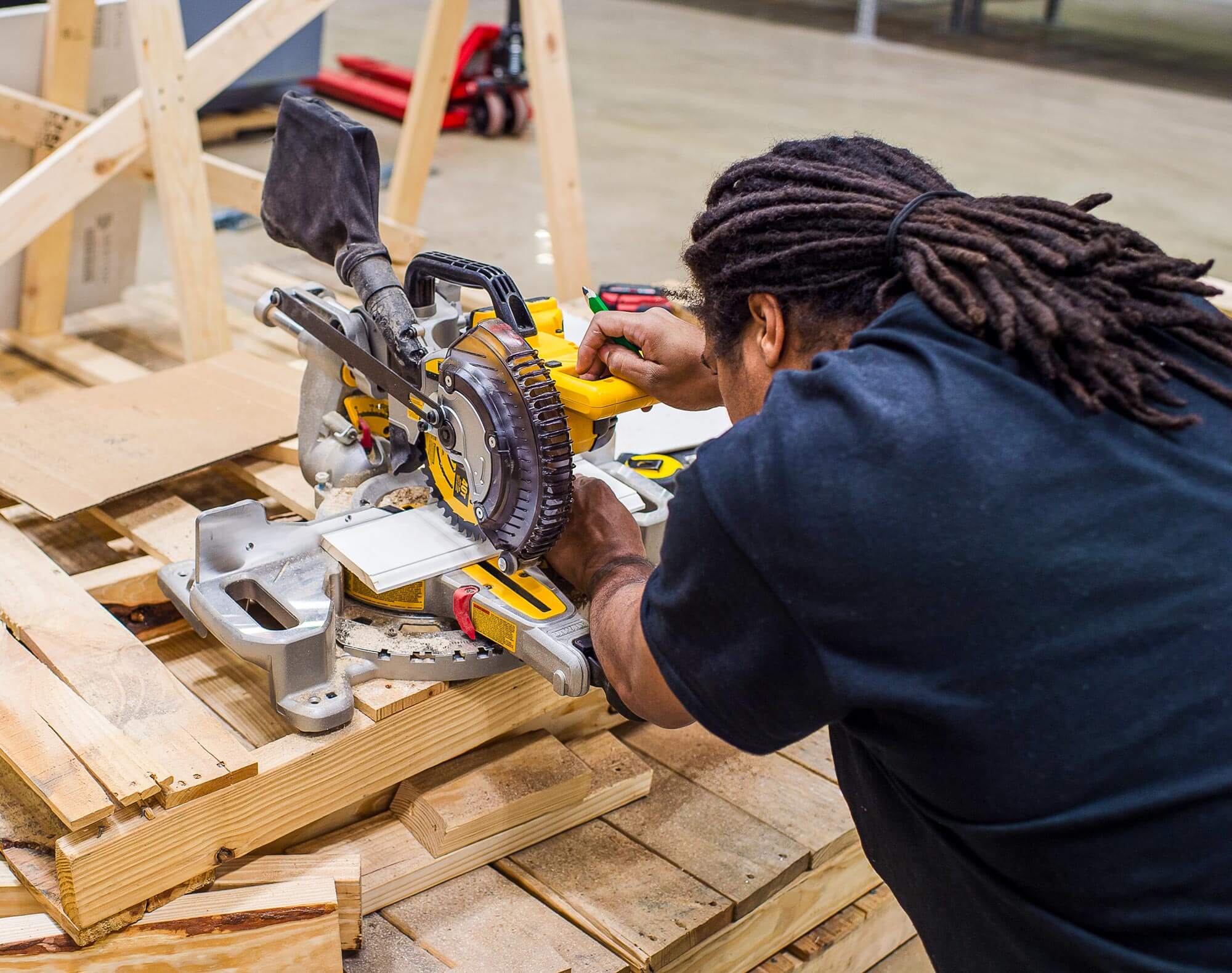 Miter saw detail
